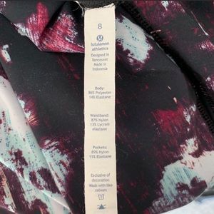 Lululemon Size 8 nylon capris